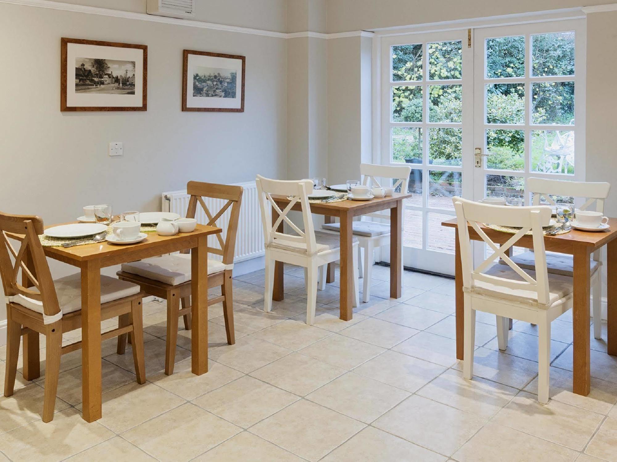 Hurtwood Hotel Peaslake Екстер'єр фото